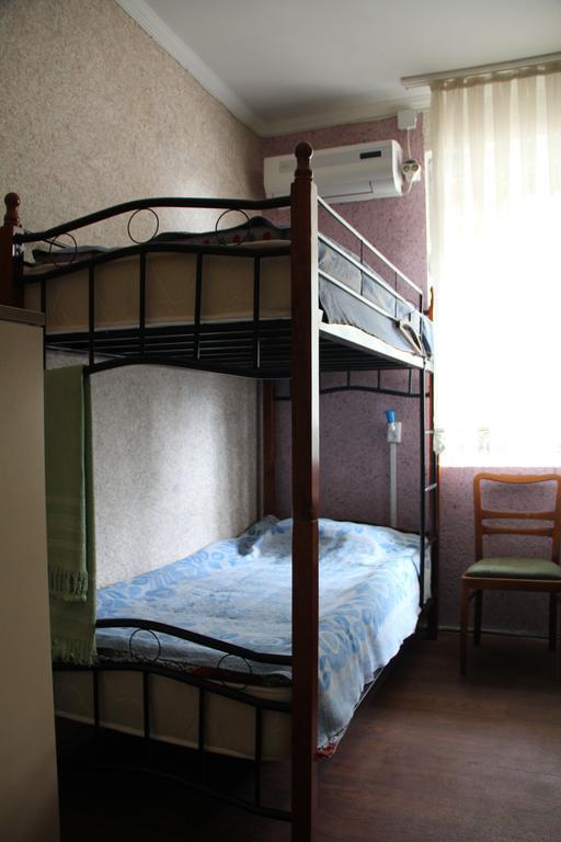 Hostel Retro Batumi Quarto foto