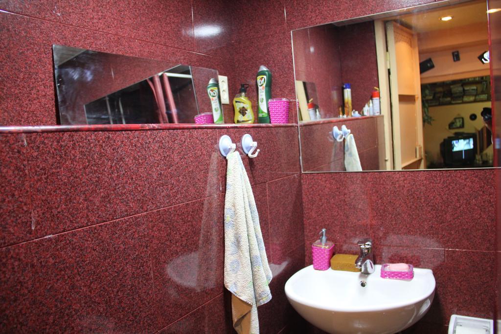 Hostel Retro Batumi Quarto foto