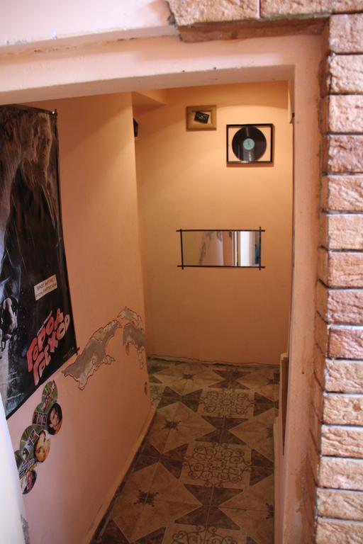 Hostel Retro Batumi Quarto foto